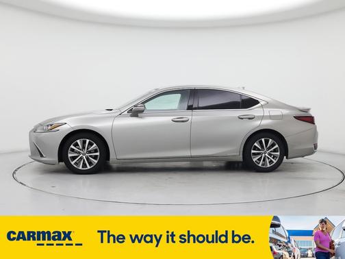 2021 Lexus ES 300h 