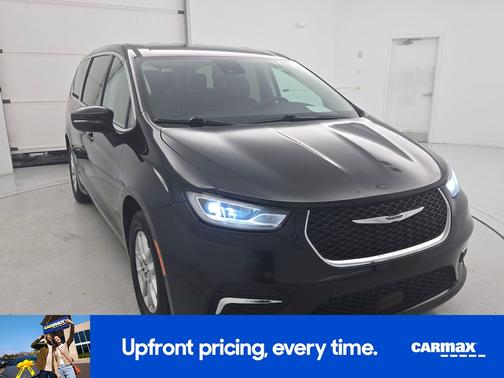 Black 2023 Chrysler Pacifica Touring L