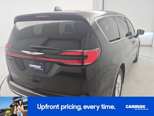 Black 2023 Chrysler Pacifica Touring L