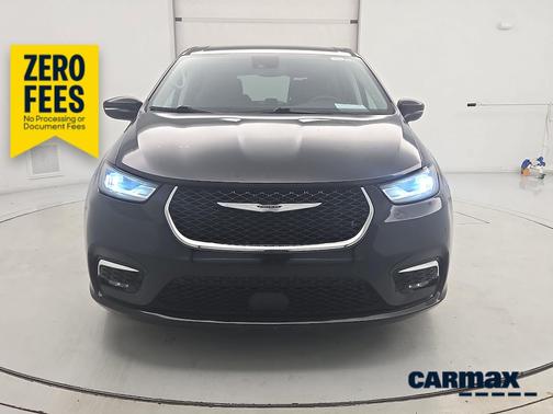 Black 2023 Chrysler Pacifica Touring L