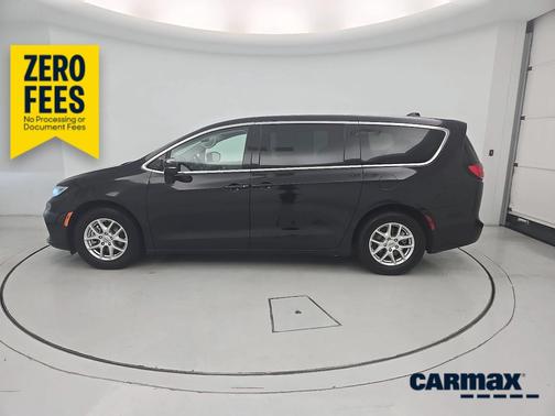 Black 2023 Chrysler Pacifica Touring L