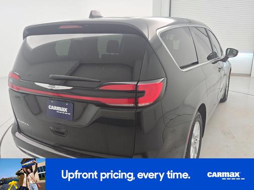 Black 2023 Chrysler Pacifica Touring L