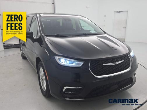 Black 2023 Chrysler Pacifica Touring L