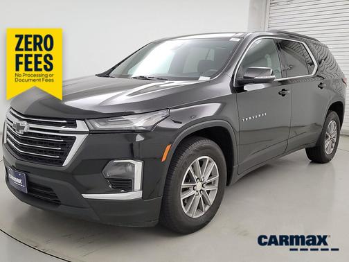 Black 2022 Chevrolet Traverse LT Cloth