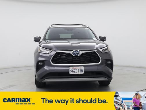 2023 Toyota Highlander Hybrid Platinum