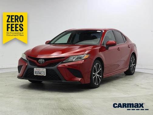 Red 2019 Toyota Camry SE