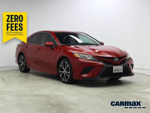 Red 2019 Toyota Camry SE