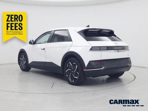 White 2022 Hyundai IONIQ 5 SE