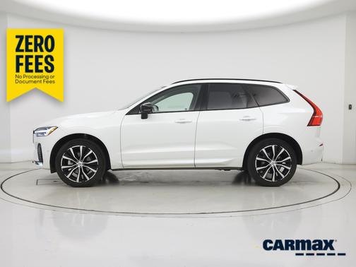 White 2025 Volvo XC60 B5 Plus