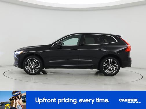Black 2021 Volvo XC60 T5 Momentum