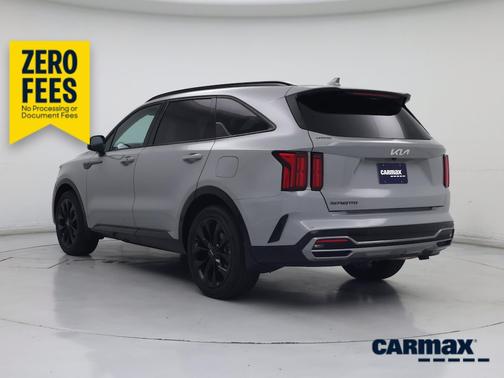 Gray 2023 Kia Sorento SX