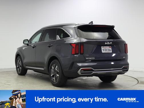 Gray 2023 Kia Sorento Hybrid EX