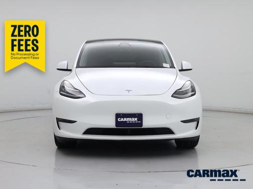 White 2023 Tesla Model Y Long Range