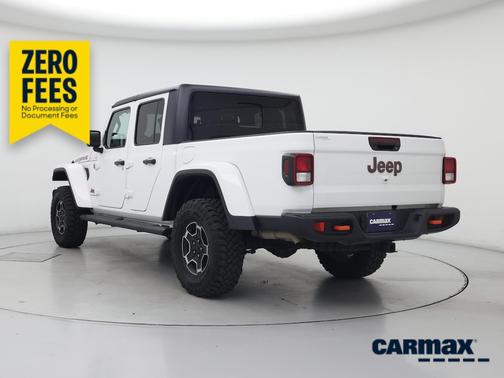White 2022 Jeep Gladiator Mojave