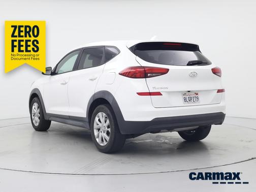 White 2019 Hyundai TUCSON SE
