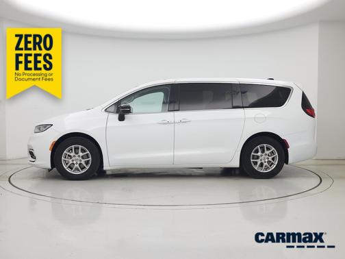 White 2024 Chrysler Pacifica Touring L