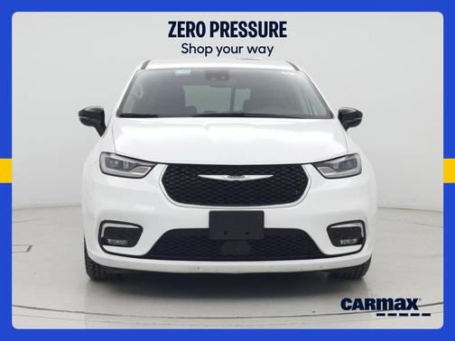 White 2024 Chrysler Pacifica Touring L