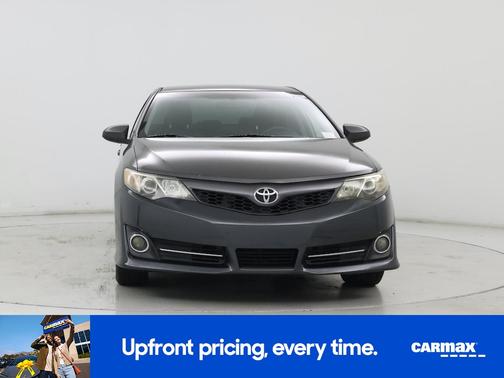 Gray 2014 Toyota Camry SE Sport