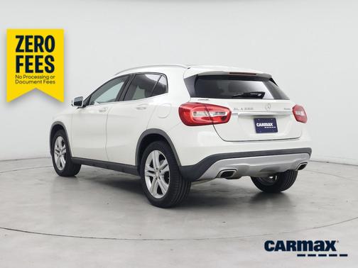 White 2016 Mercedes-Benz GLA-Class