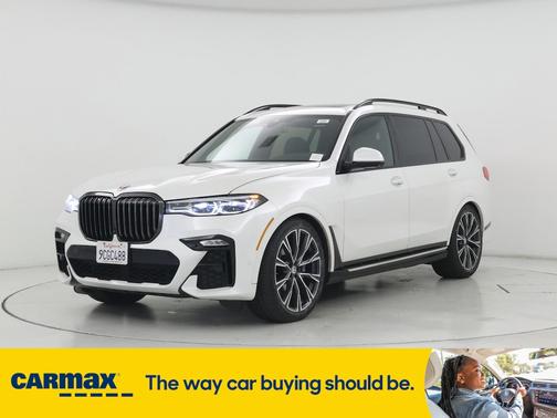 2022 BMW X7 M50i