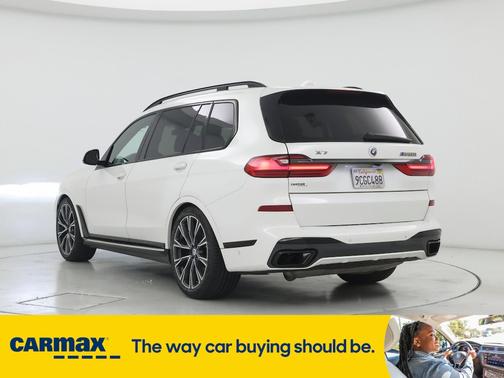 2022 BMW X7 M50i