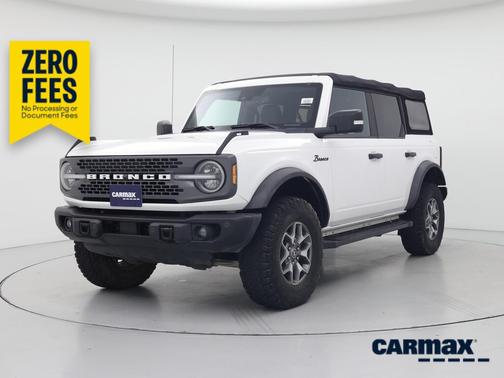 White 2022 Ford Bronco Badlands