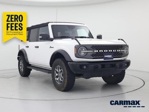 White 2022 Ford Bronco Badlands