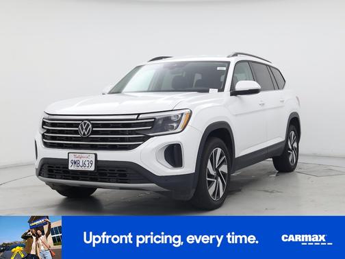 White 2024 Volkswagen Atlas SE w/Tech