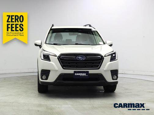 White 2023 Subaru Forester Limited