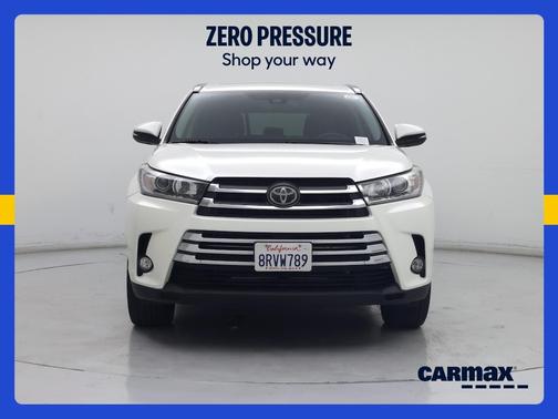 White 2018 Toyota Highlander Limited