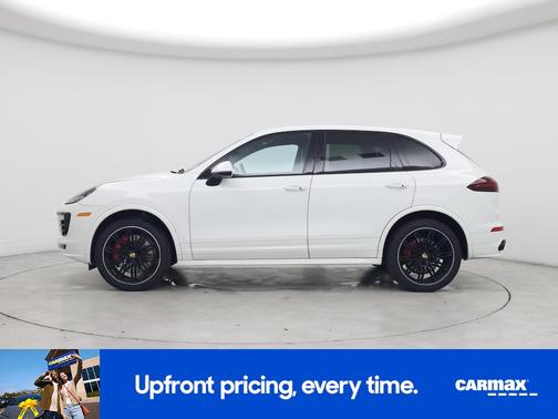 White 2016 Porsche Cayenne Turbo