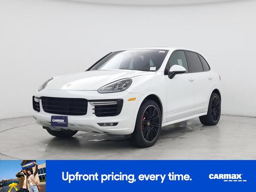 White 2016 Porsche Cayenne Turbo
