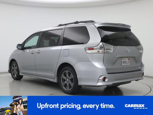 Silver 2020 Toyota Sienna SE