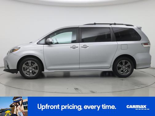 Silver 2020 Toyota Sienna SE