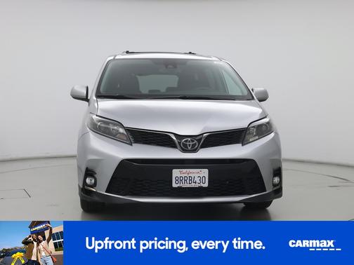 Silver 2020 Toyota Sienna SE