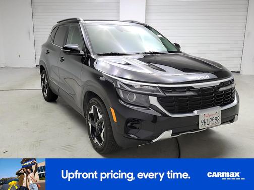 Black 2024 Kia Seltos EX