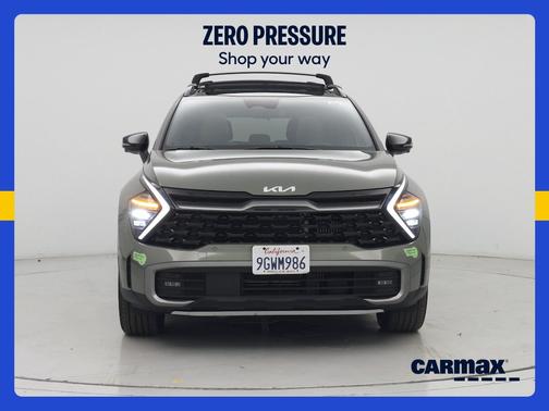 Green 2023 Kia Sportage Plug-In Hybrid X-Line Prestige