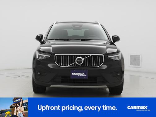 2023 Volvo XC40 B5 Plus Bright Theme