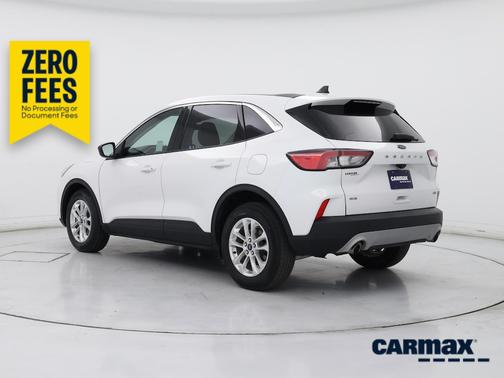 White 2022 Ford Escape SE