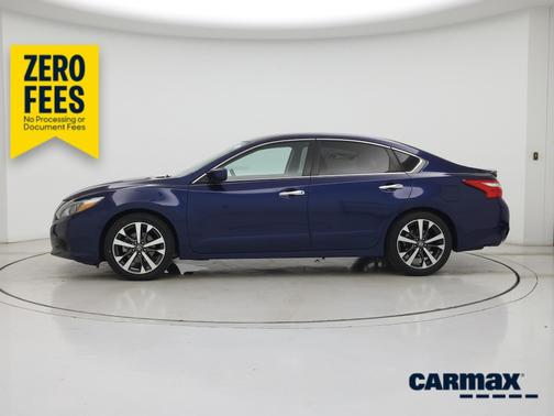 Blue 2016 Nissan Altima SR