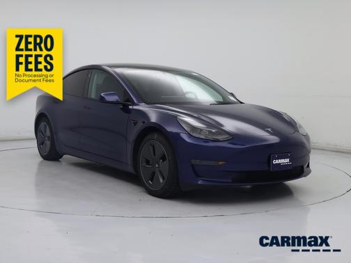 Blue 2022 Tesla Model 3
