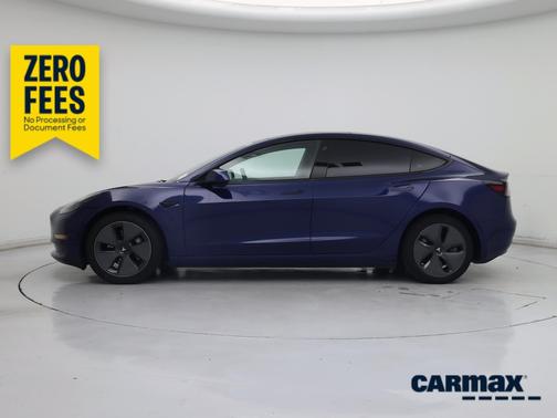 Blue 2022 Tesla Model 3