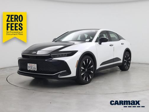 White 2023 Toyota Crown Platinum