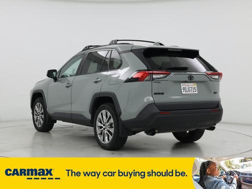 2022 Toyota RAV4 XLE Premium