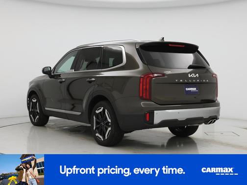 Green 2025 Kia Telluride S