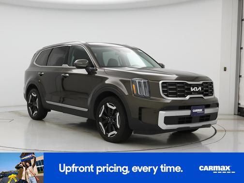 Green 2025 Kia Telluride S