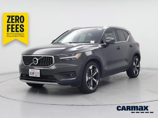 Gray 2019 Volvo XC40 T5 Inscription