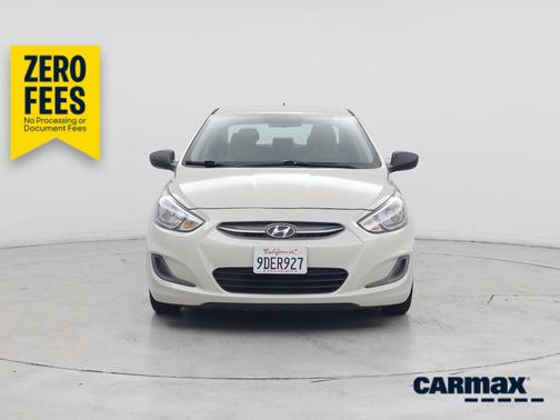 Pearl 2017 Hyundai Accent SE