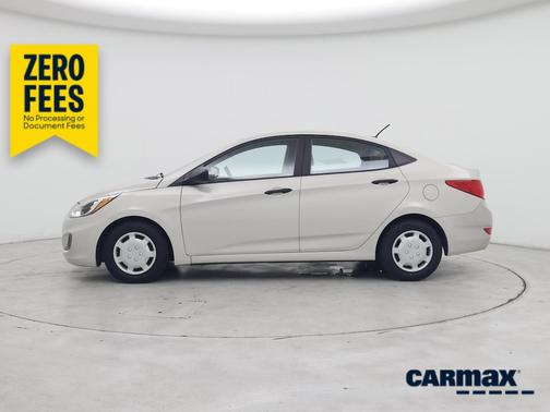 Pearl 2017 Hyundai Accent SE