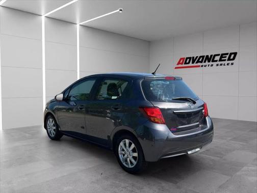 2015 Toyota Yaris L